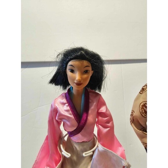 Mulan and Li Shang Disney Princess Barbie Dolls Classic Collection Edition 1997 - Picture 8 of 12